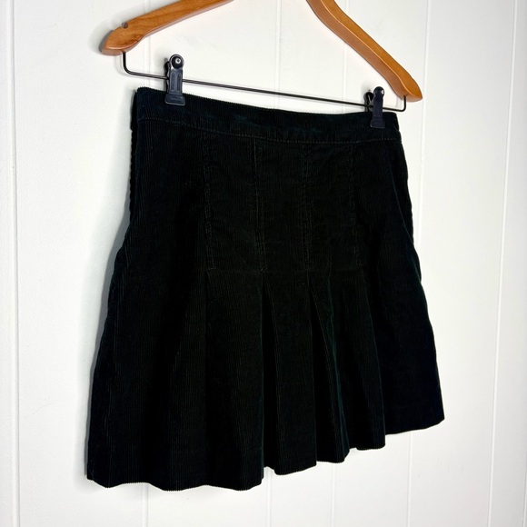 ✨Y2K 2000’s Vintage Juicy Couture Jeans Black Corduroy Pleated Mini Skirt Preppy - Picture 2 of 9